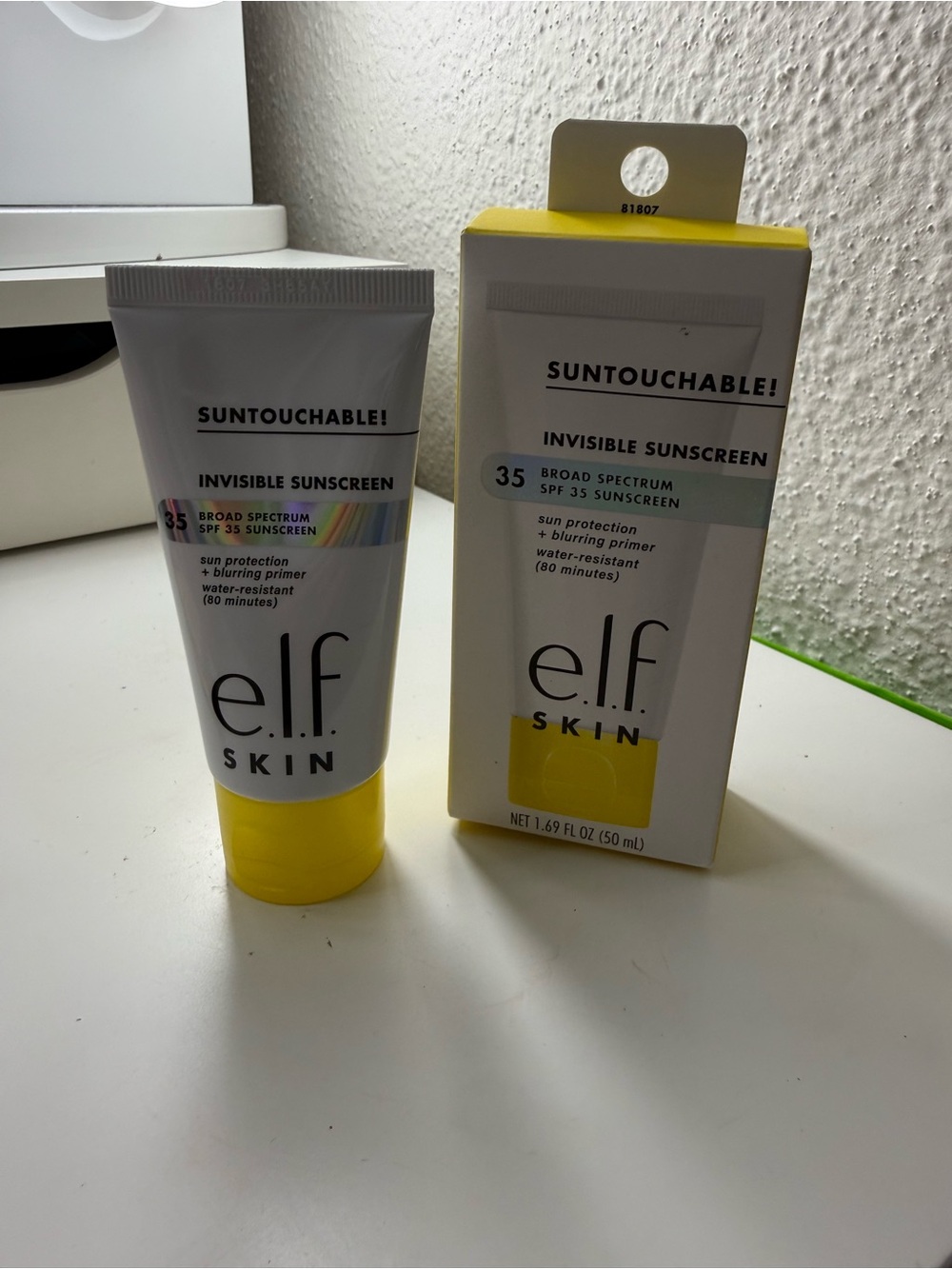 e.l.f. Skin Suntouchable! Invisible Sunscreen SPF 35 - White & Yellow